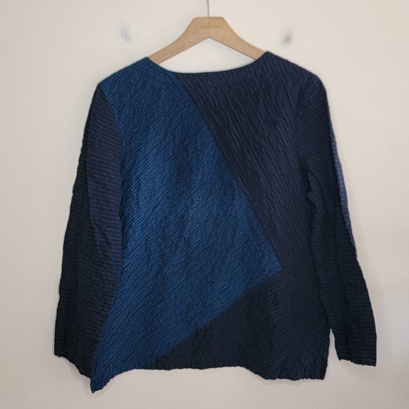 Habitat Clothes To Live In | Textured Teal & Black Striped Lagenlook Top Small - Picture 5 of 5